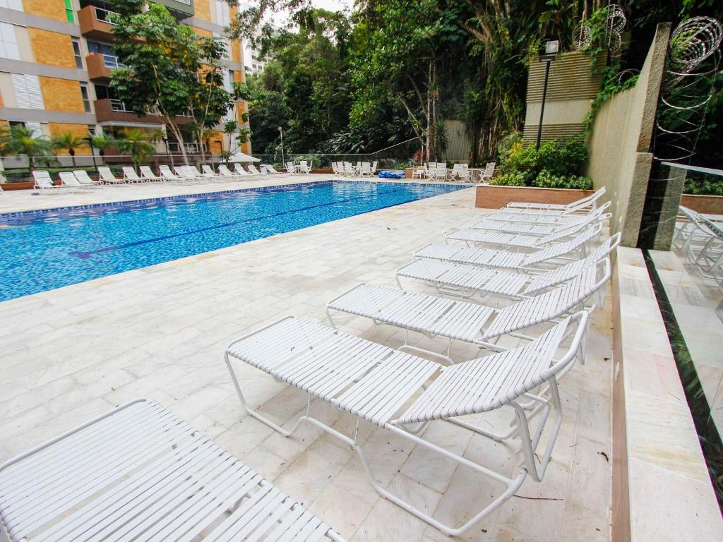  Apartamento a 150 metros da praia com piscina climatizada e sauna