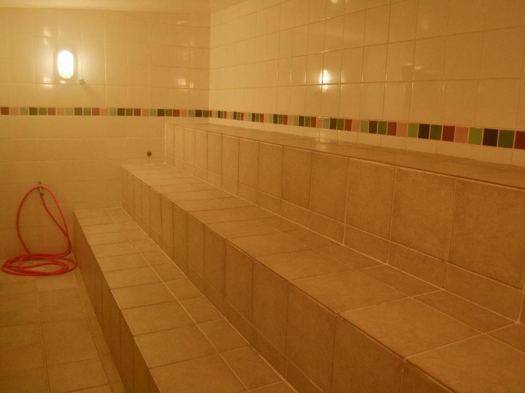  Apartamento a 150 metros da praia com piscina climatizada e sauna