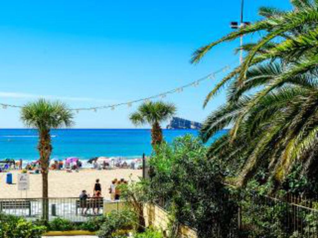 Apartment BENIDORM OFERT. APT LEVANTE BEACH, Benidorm, Spain ...