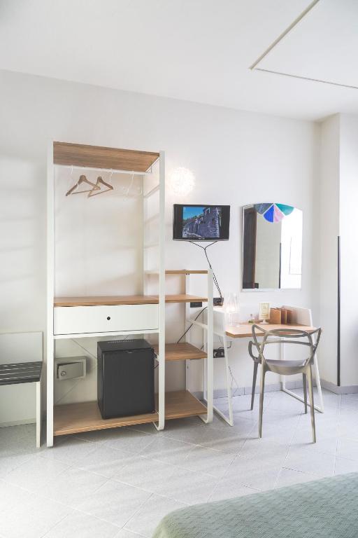 Kuchyň nebo kuchyňský kout v ubytování Hotel Bixio