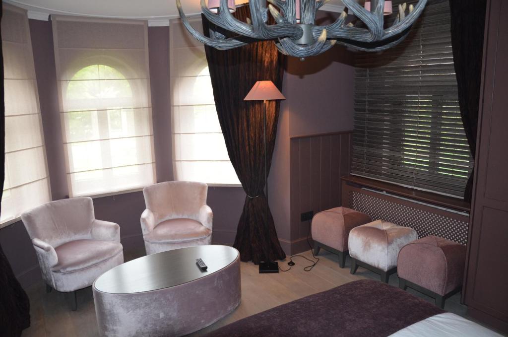 Posezení v ubytování B&B Serenity