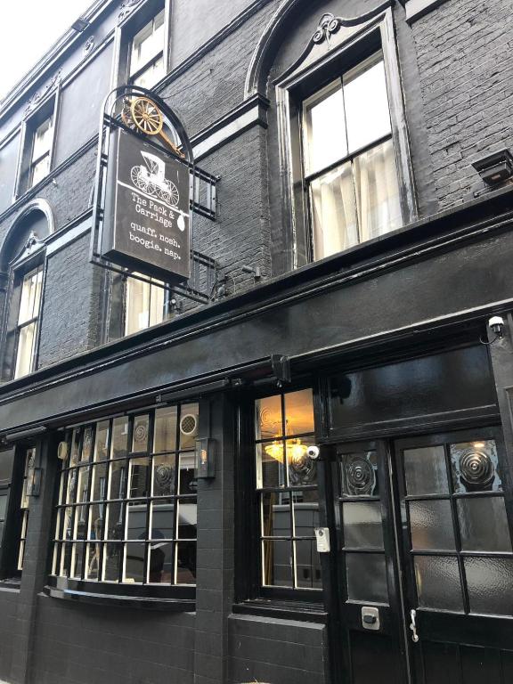 The Pack And Carriage London - Resim 20