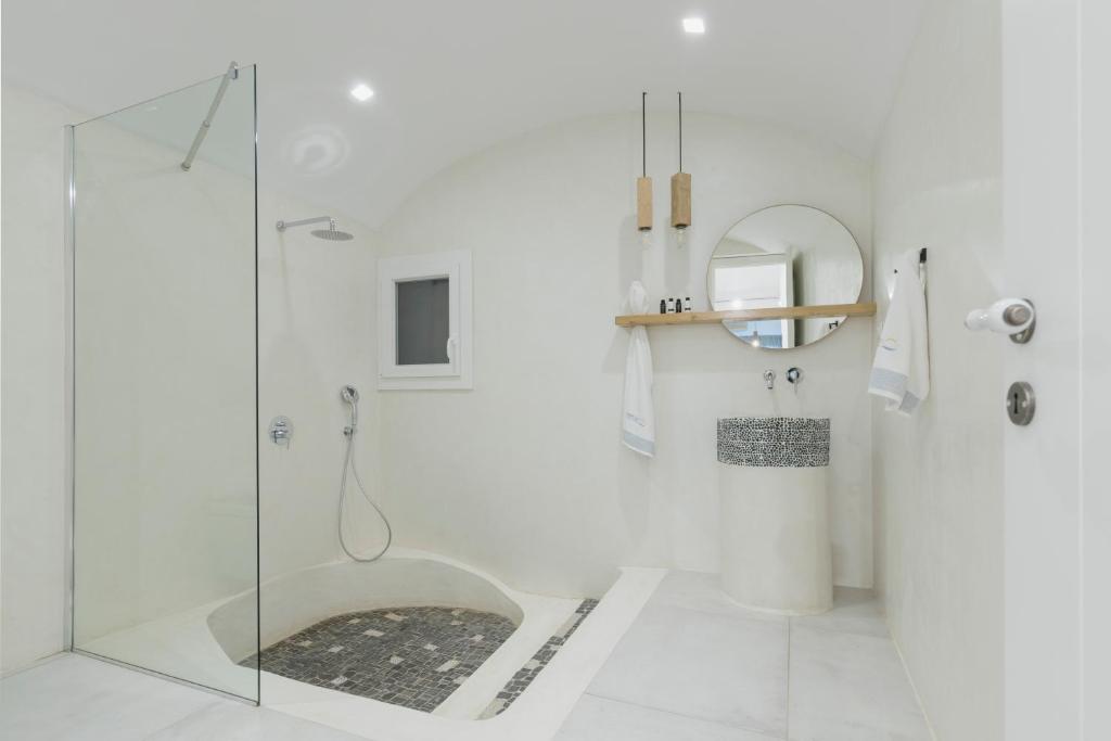 Łazienka w obiekcie Anatoli Luxury Studios & Suites