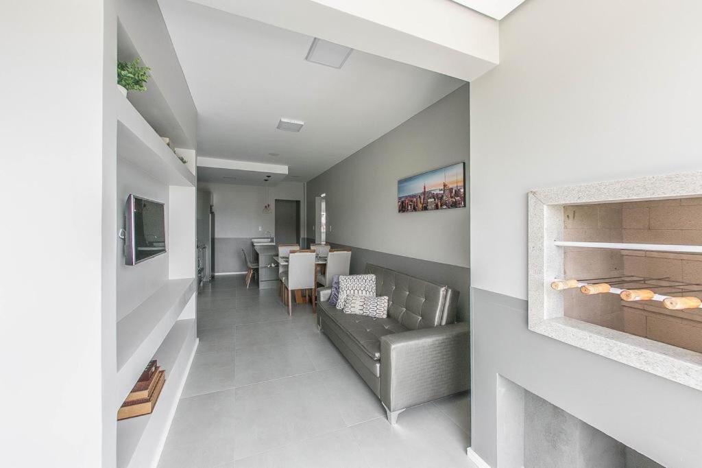  Apartamento Decorado e com Piscina