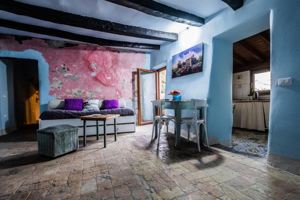 Kuchyň nebo kuchyňský kout v ubytování Giamevi House