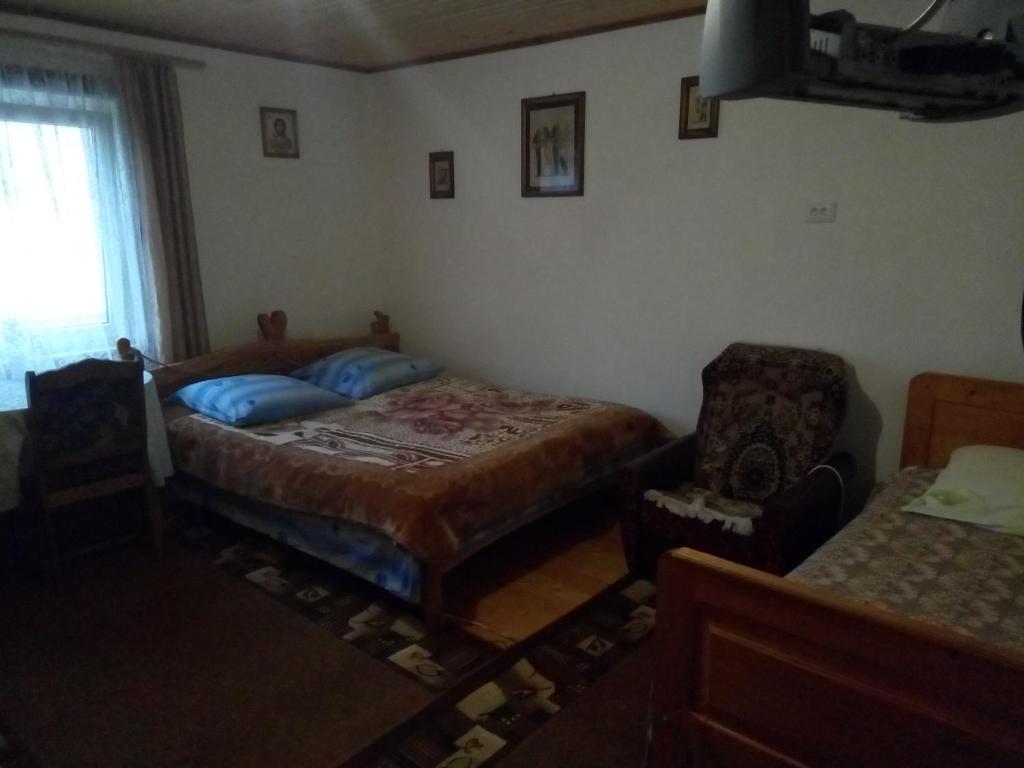 Едельвейс - Double Room With Private Bathroom