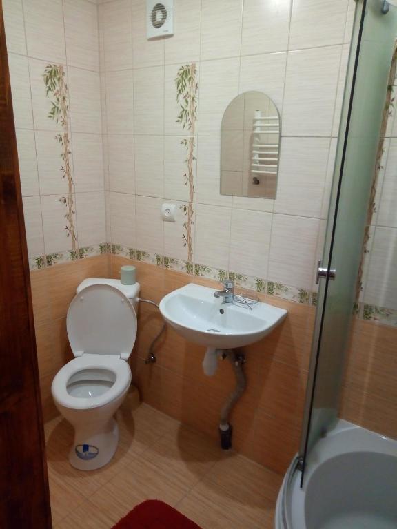 Едельвейс - Comfort Triple Room With Shower