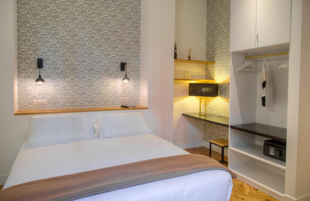 Posteľ alebo postele v izbe v ubytovaní App Beccaria Apartments in Rome