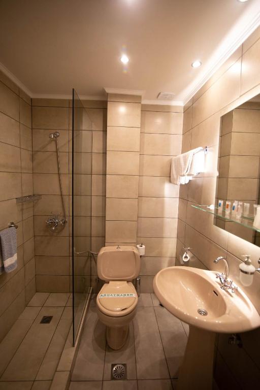 Koupelna v ubytování Nidimos Hotel