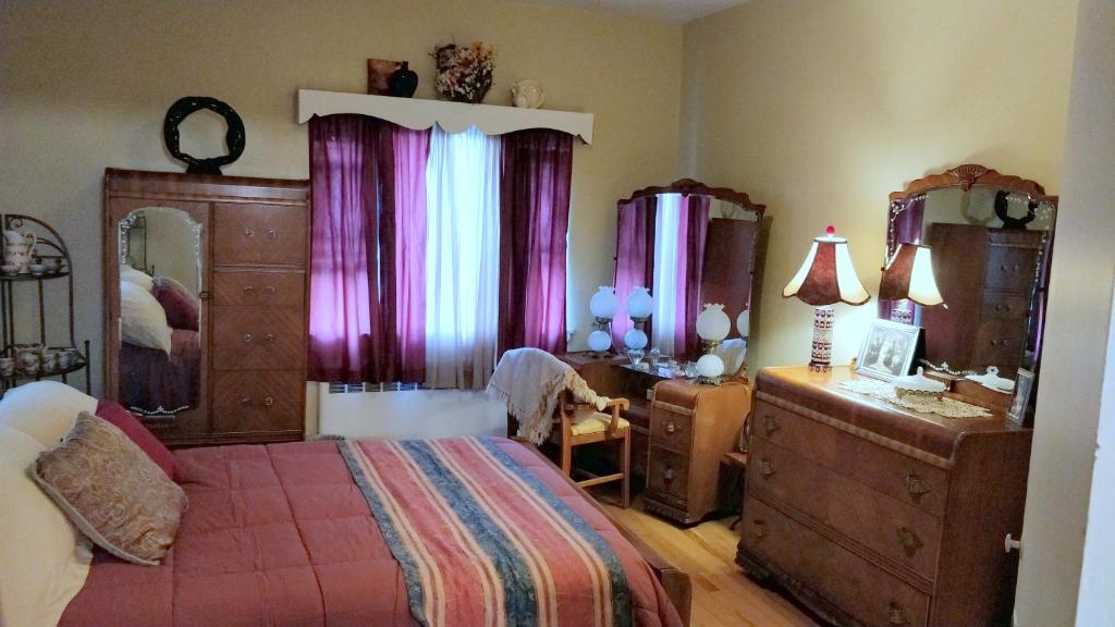 Letto o letti in una camera di Maurrocks - A Pocono Mountains B&B