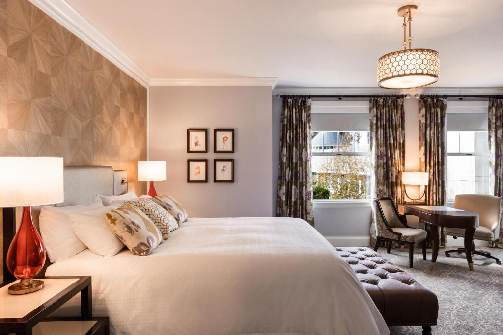 The Claremont Club & Spa, A Fairmont Hotel - Junior Suite King