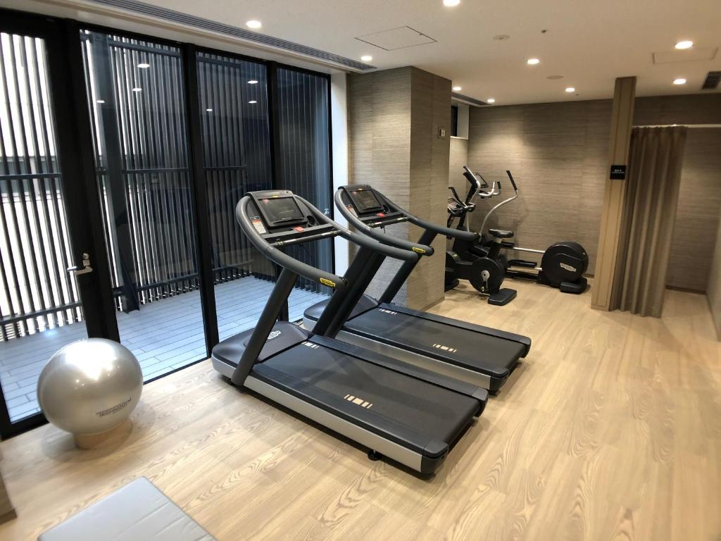 Fitness centrum a/nebo fitness zařízení v ubytování Hotel Keihan Tsukiji Ginza Grande