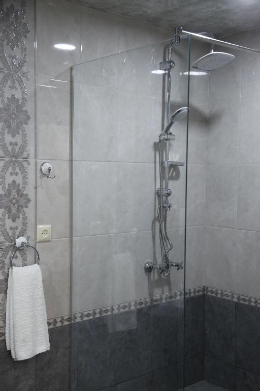 Koupelna v ubytování Tomu's Hotel