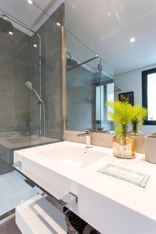 Koupelna v ubytování Apartamentos RG Plaza de España