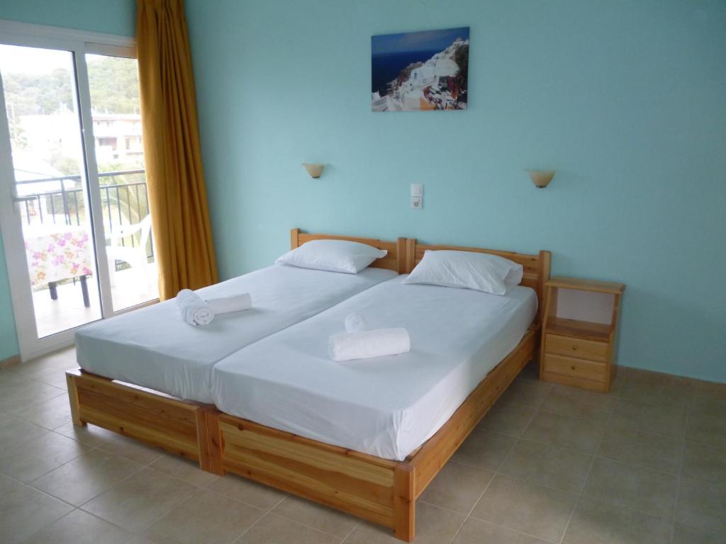 Alexandros Guest House