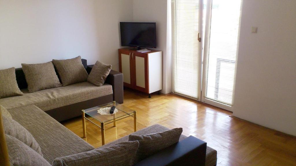 Zdjęcie z galerii obiektu Apartment Malinska,Krk, Primorje-Gorski Kotar 4 w mieście Malinska