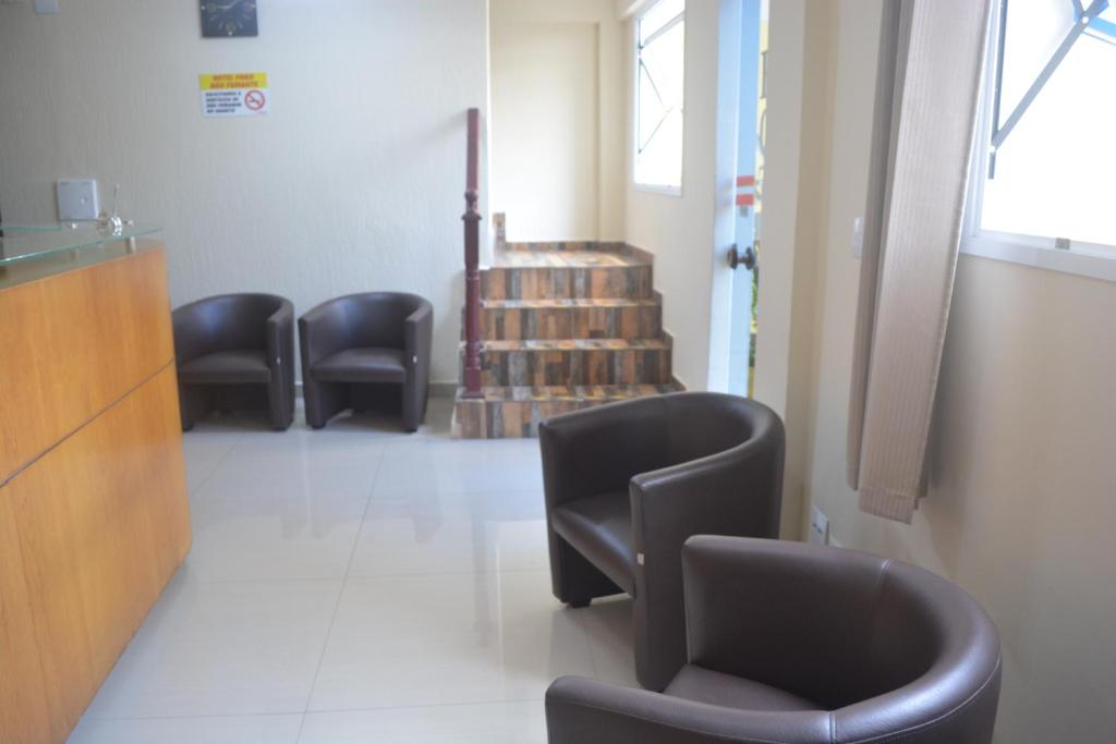  New Point Hotel