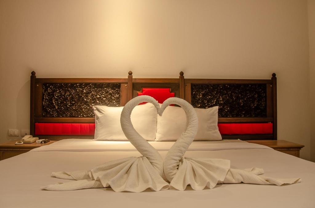 At Ruam Chok Hotel - Resim 40