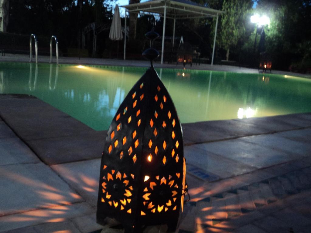 Bazén v ubytování Hotel Riad L' Arganier D' Or nebo v jeho okolí