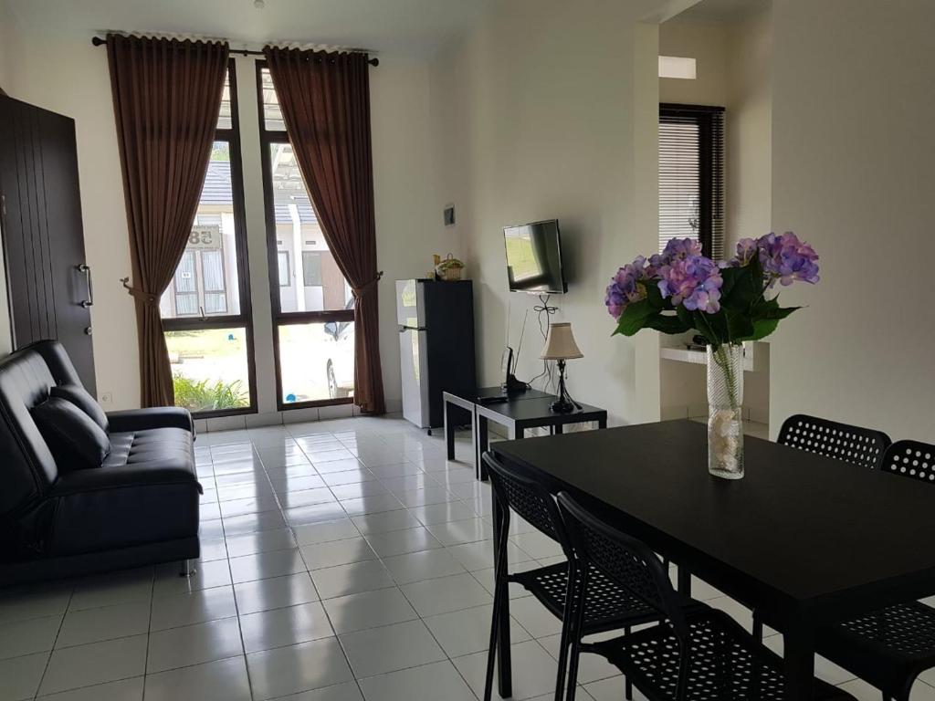 Nirwana Highland @ sentul City - Two-Bedroom House