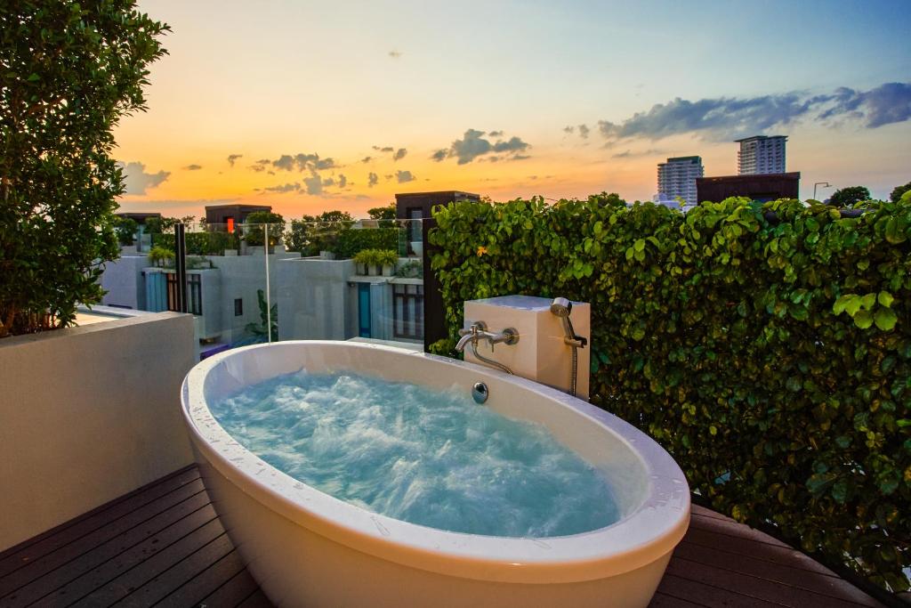 Let's Sea Hua Hin Al Fresco Resort - 16