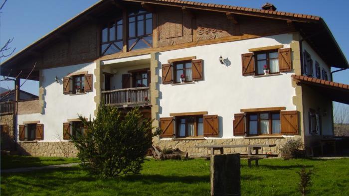 El edificio en el que está la estadía rural