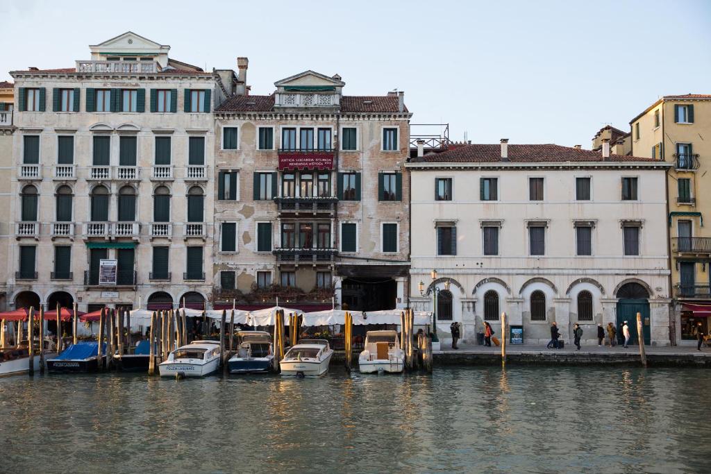 Riva del Vin BOUTIQUE HOTEL - Resim 26