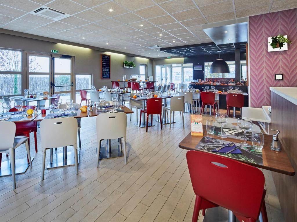 Restaurace v ubytování Campanile Dijon Nord - Toison D'or