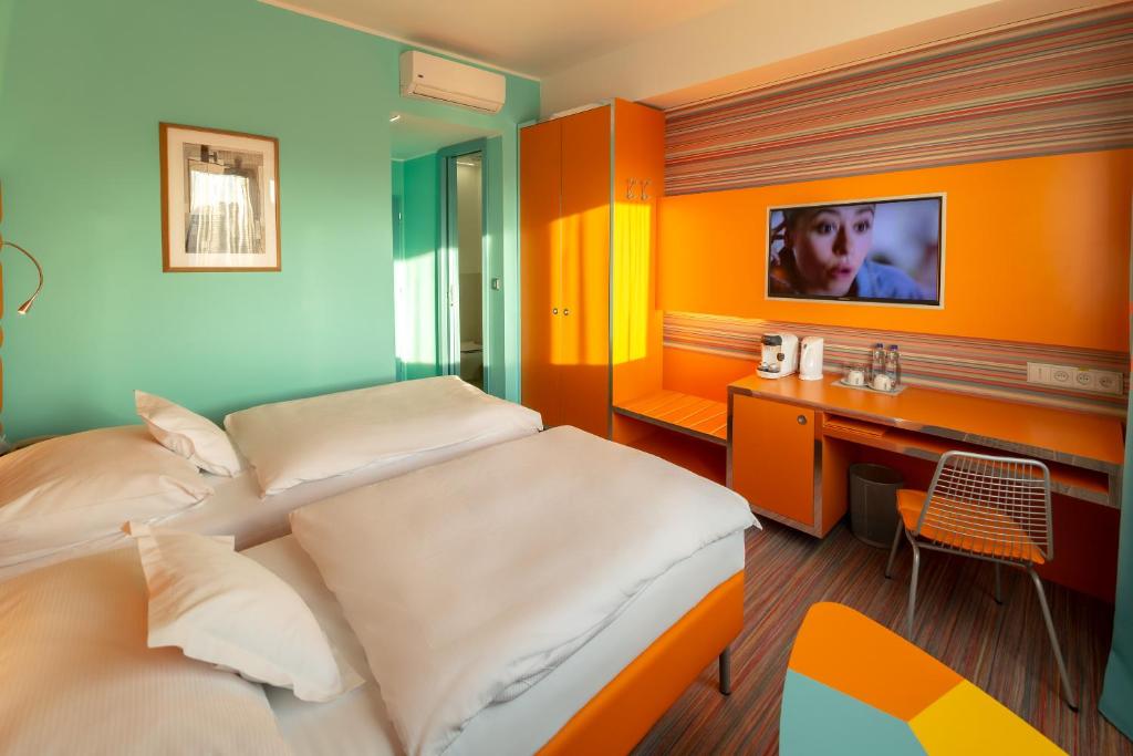 Hotel Continental - 12