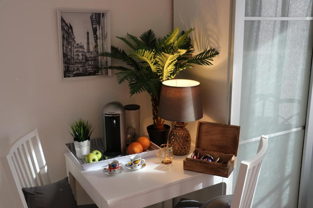Léa de Paris - Superior Double Or Twin Room With Garden View