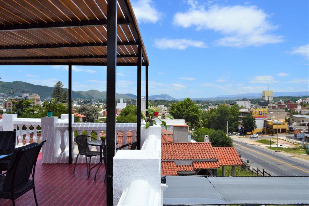 Nespecifikovaný výhled na hory nebo výhled na hory při pohledu z aparthotelu