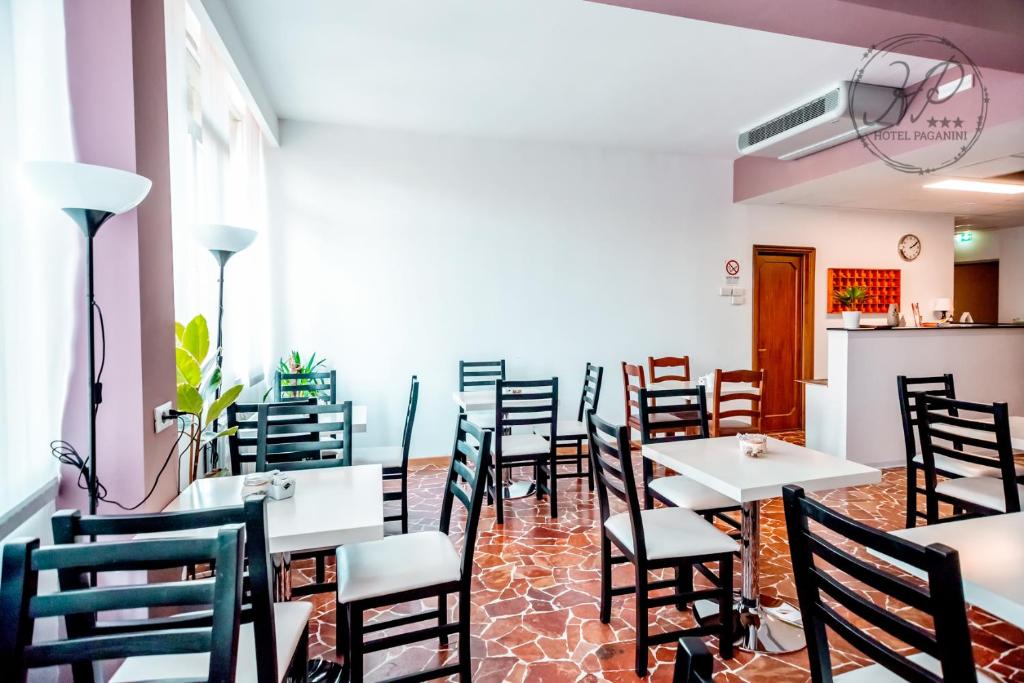 Posedenie v ubytovaní Hotel Paganini