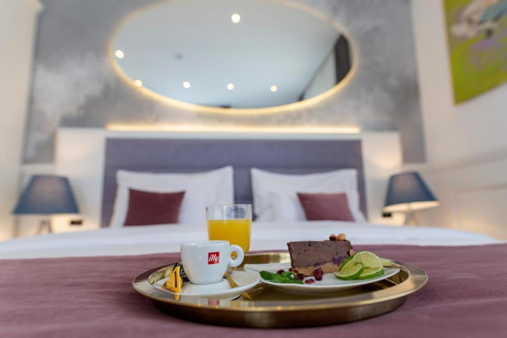 Ένα ή περισσότερα κρεβάτια σε δωμάτιο στο Public House Hotel