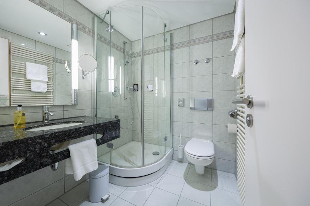 Koupelna v ubytování Kronenhotel
