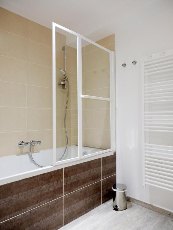 Les Suites Du Cygne – photo 31