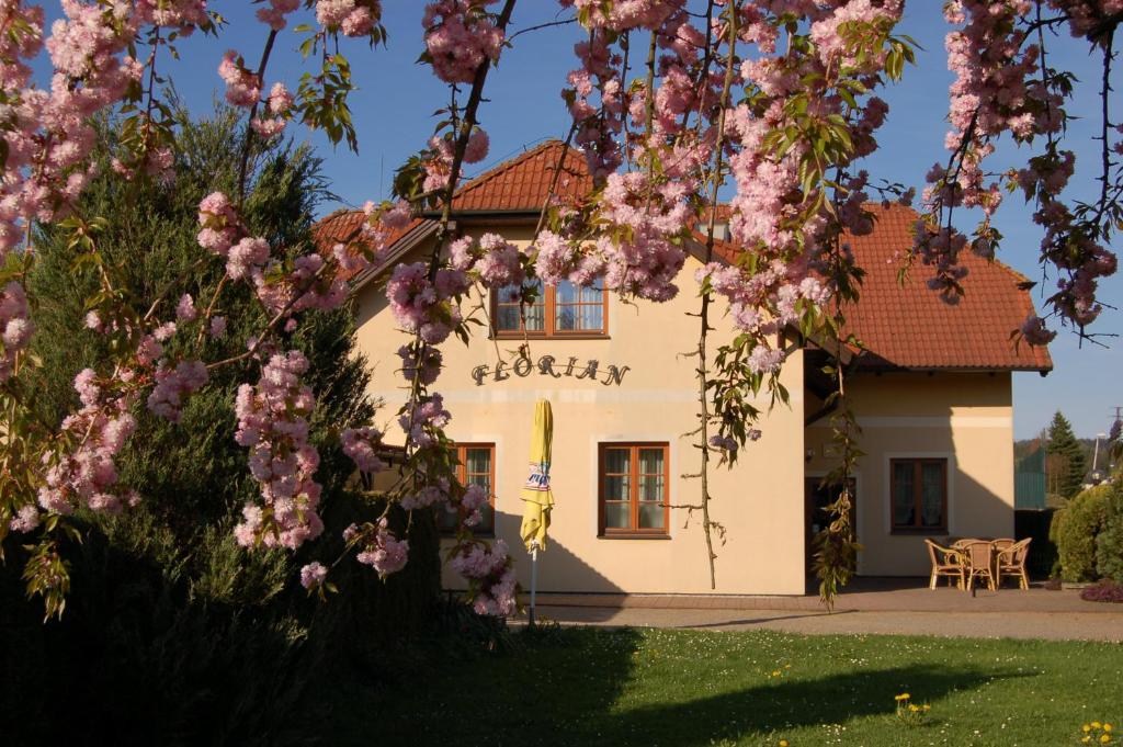 Zahrada ubytování Apartmány Florian