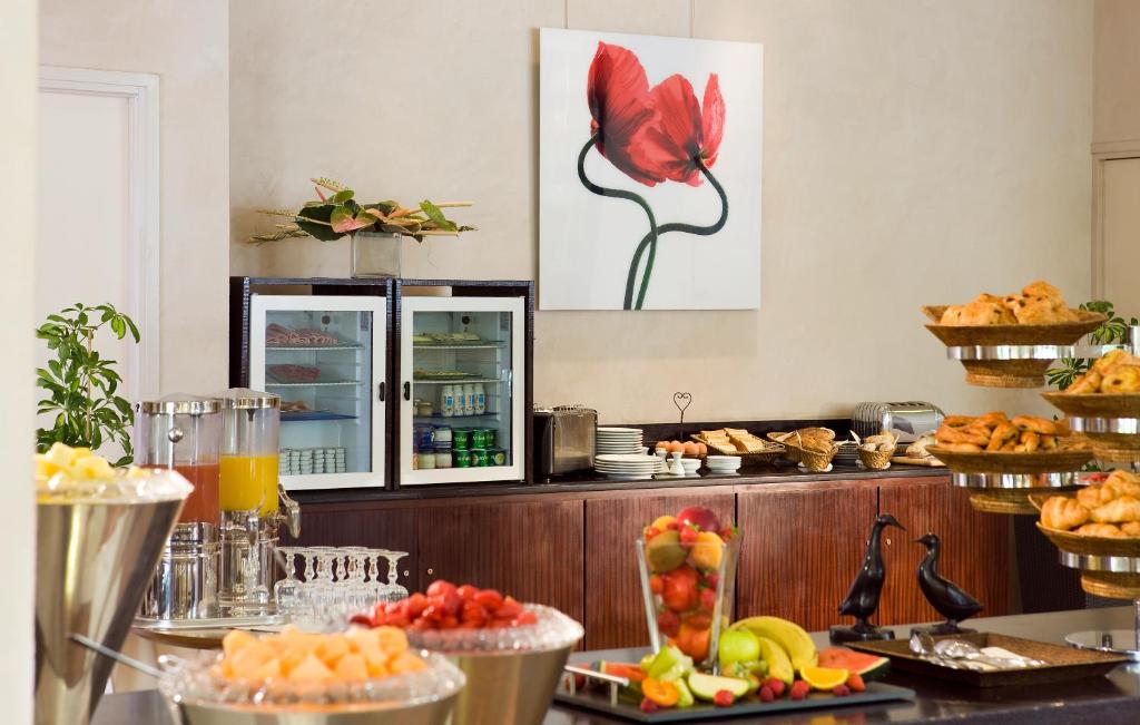 Warwick Reine Astrid - Lyon - Resim 37