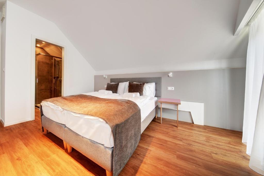 Postel nebo postele na pokoji v ubytování Fekete Sas Motel