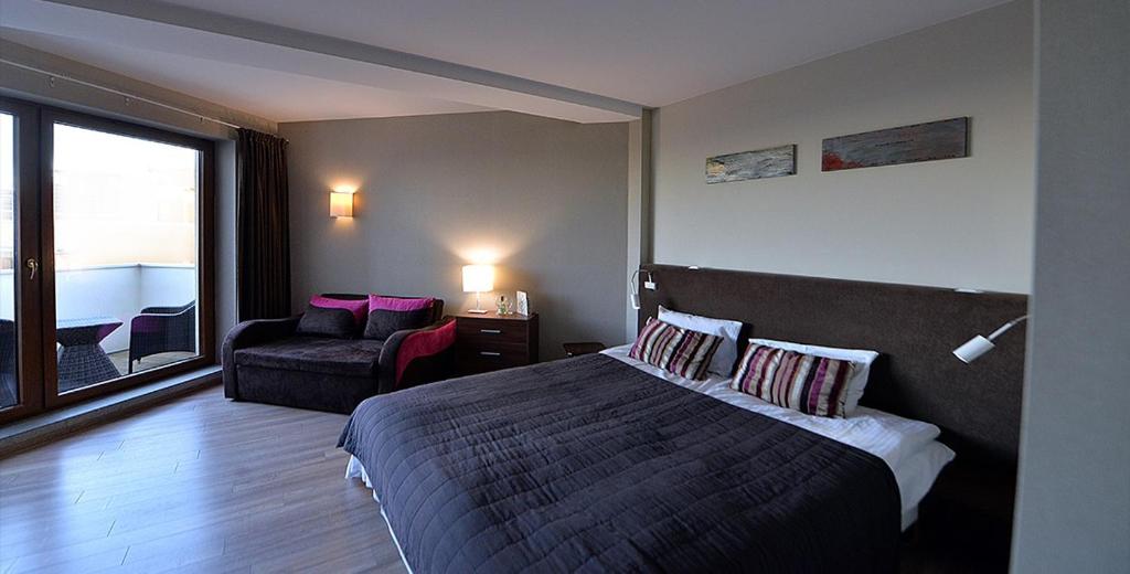 Apartamenty In - Prywatne Apartamenty - Maloves Władysławowo - Quadruple Room With Balcony-A4S