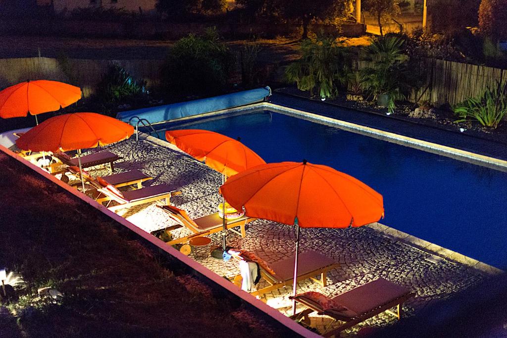 Booking.com: Casa de Férias Quinta d'Alegria with large swimming pool near  Coimbra , Carapinha, Portugal . Reserve agora o seu hotel!