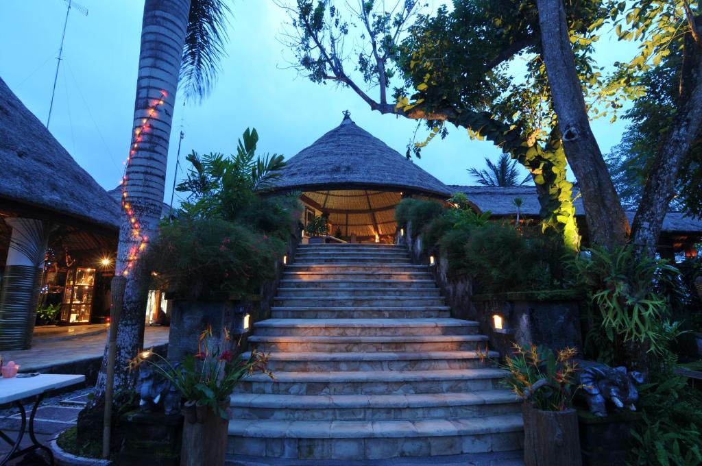 Zahrada ubytování Taman Wana Resort Palasari
