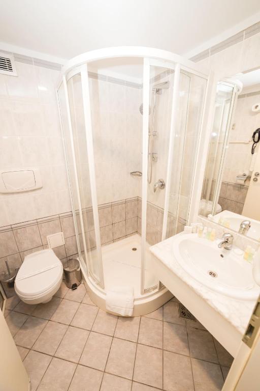 Hotel Bavaria Blu - Quarto Duplo Com Varanda