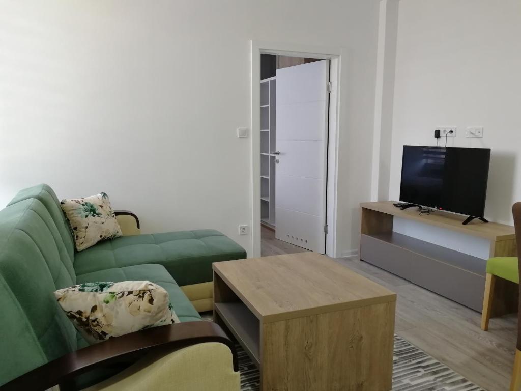 VIP Apartments - One-Bedroom Apartment