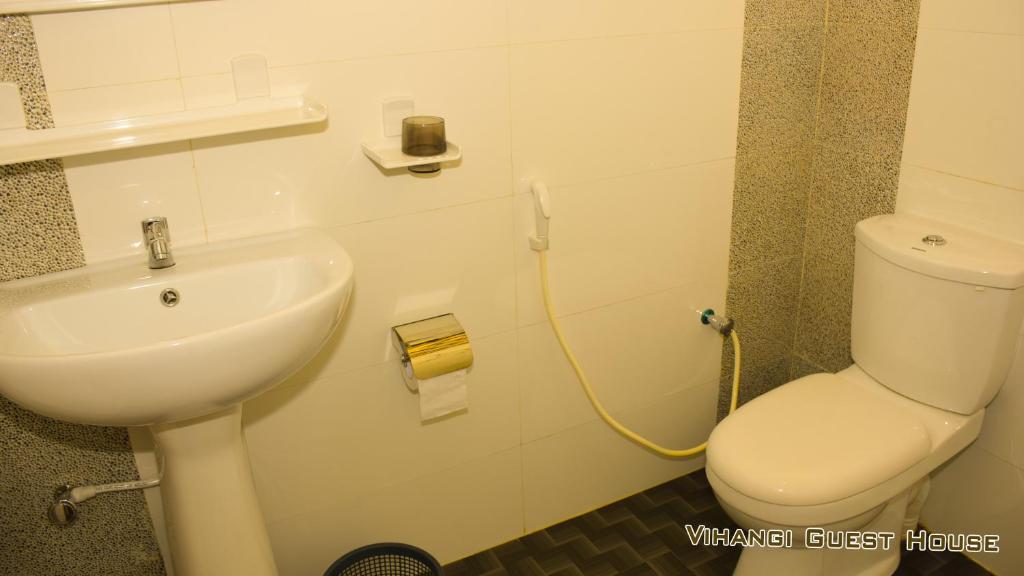 Koupelna v ubytování Vihangi Guesthouse