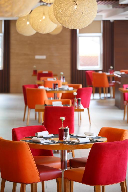 Restaurace v ubytování Royal Singi Hotel
