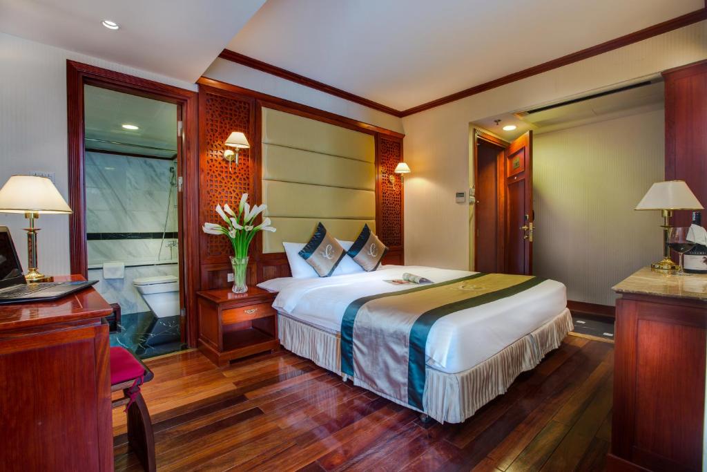 Phòng Deluxe Giường Đôi/2 Giường Đơn Nhìn Ra Thành Phố
