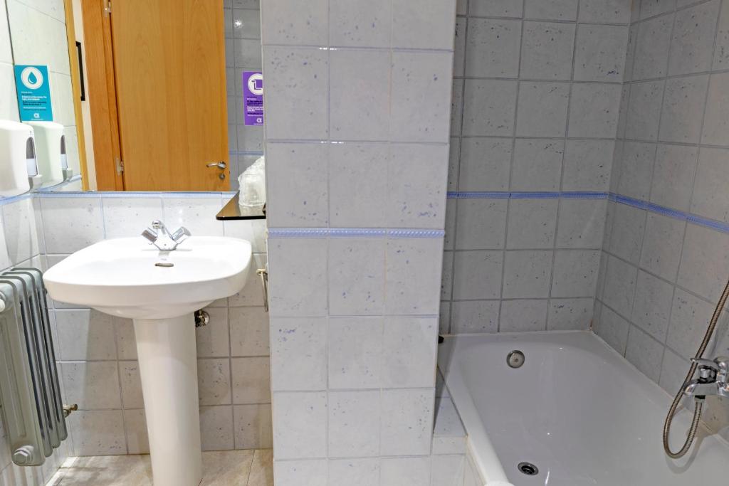 Koupelna v ubytování Hotel Alda Centro Palencia