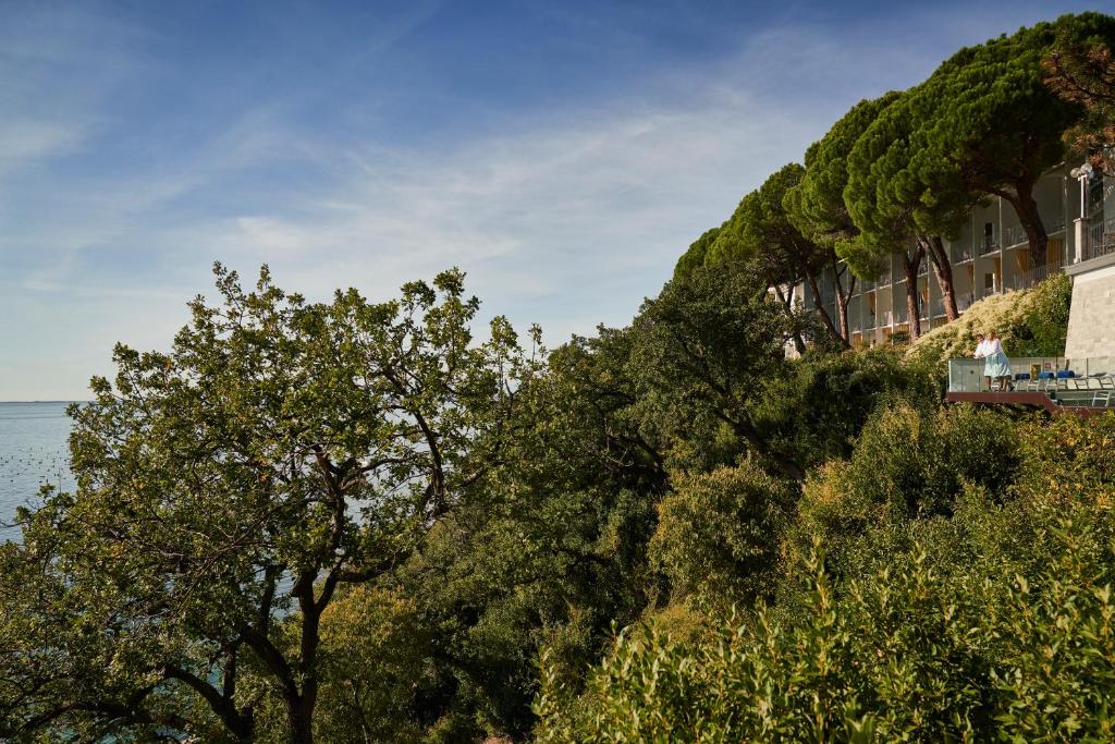 Hotel Riviera & Maximilian's - Resim 25