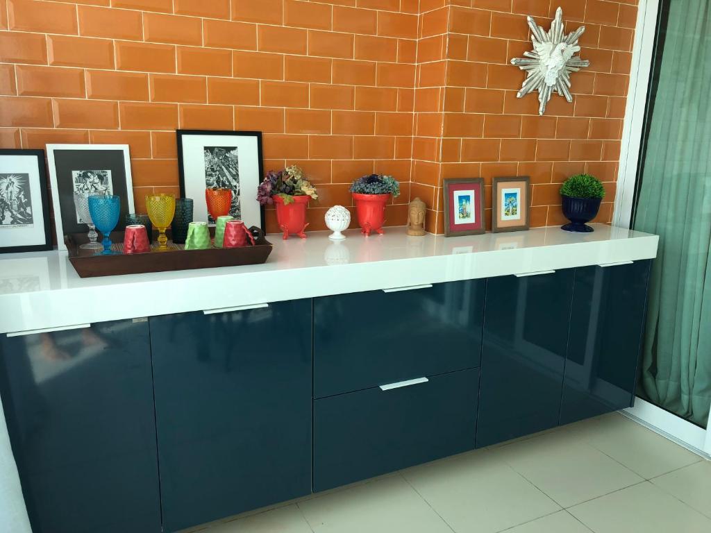  LUXUOSO APARTAMENTO BARRA ONDINA Beira MAR
