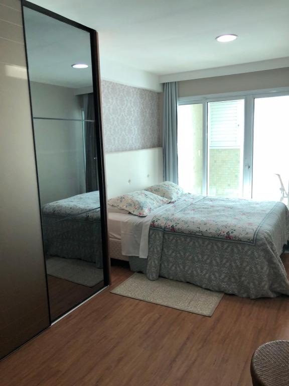  LUXUOSO APARTAMENTO BARRA ONDINA Beira MAR